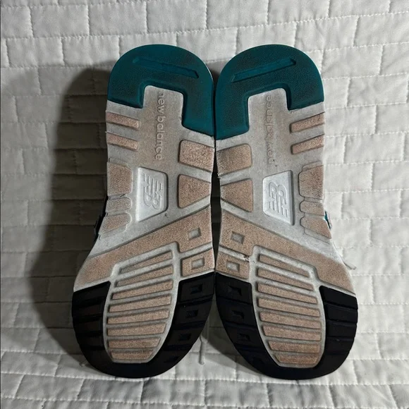 New Balance 997H Women's Sneakers in White, Pink, Teal, and Gray. NO INSOLES - Picture 7 of 7